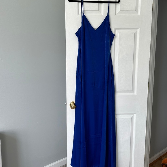 Lulus Dresses & Skirts - Lulu's royal blue satin dress